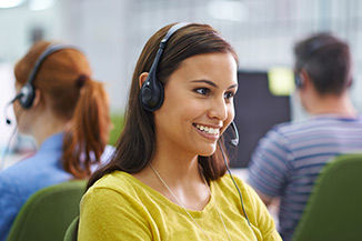 1 Monitoring Customer Care Smiling Trio W Headsets 47154380 (1)